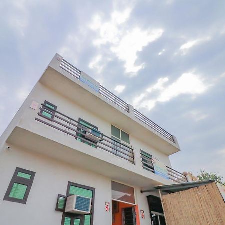 Hotel O Bhardwaj Guest House Garhi Harsaru Eksteriør bilde