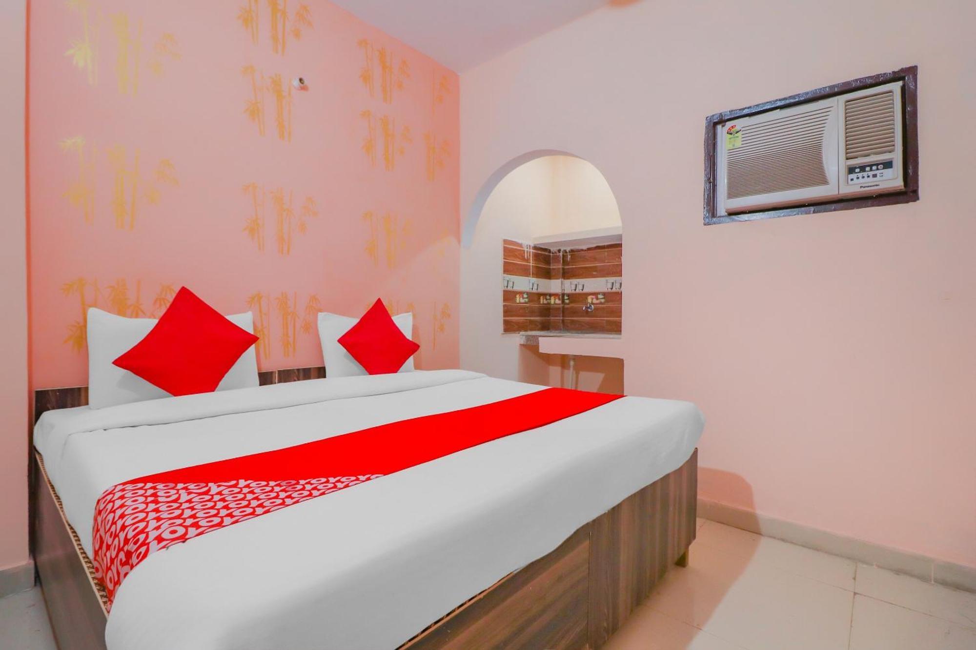 Hotel O Bhardwaj Guest House Garhi Harsaru Eksteriør bilde